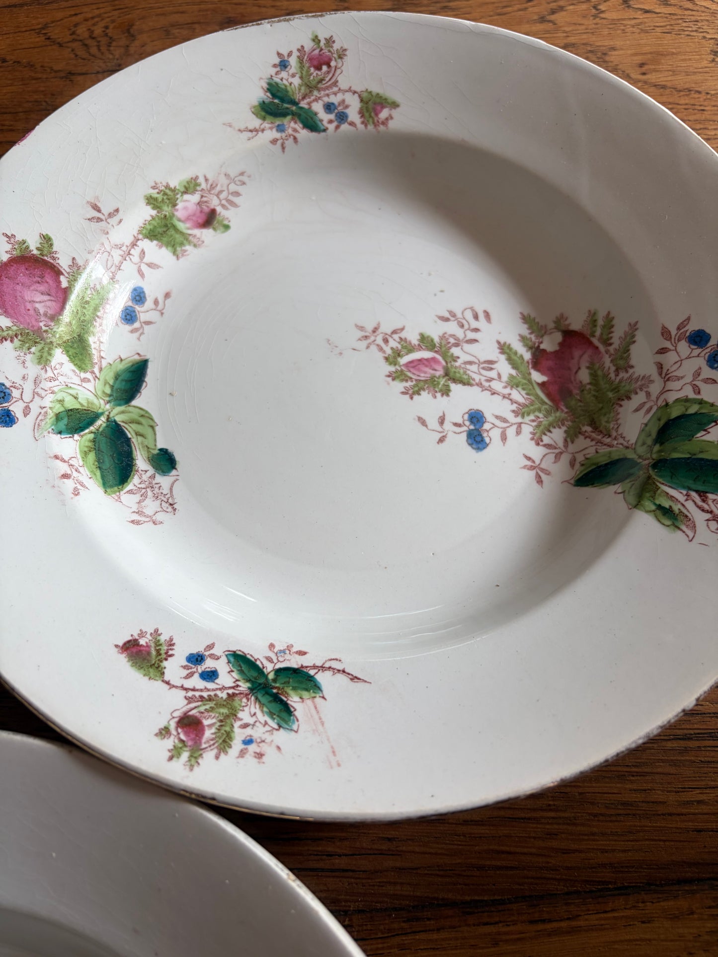 3 vintage belgische Teller mit Blumendekor