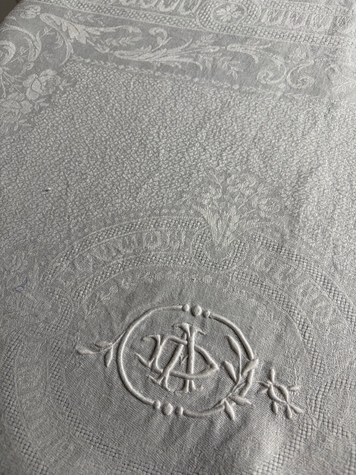 4 große imposante Servietten mit Monogramm aus Leinen, Belgien