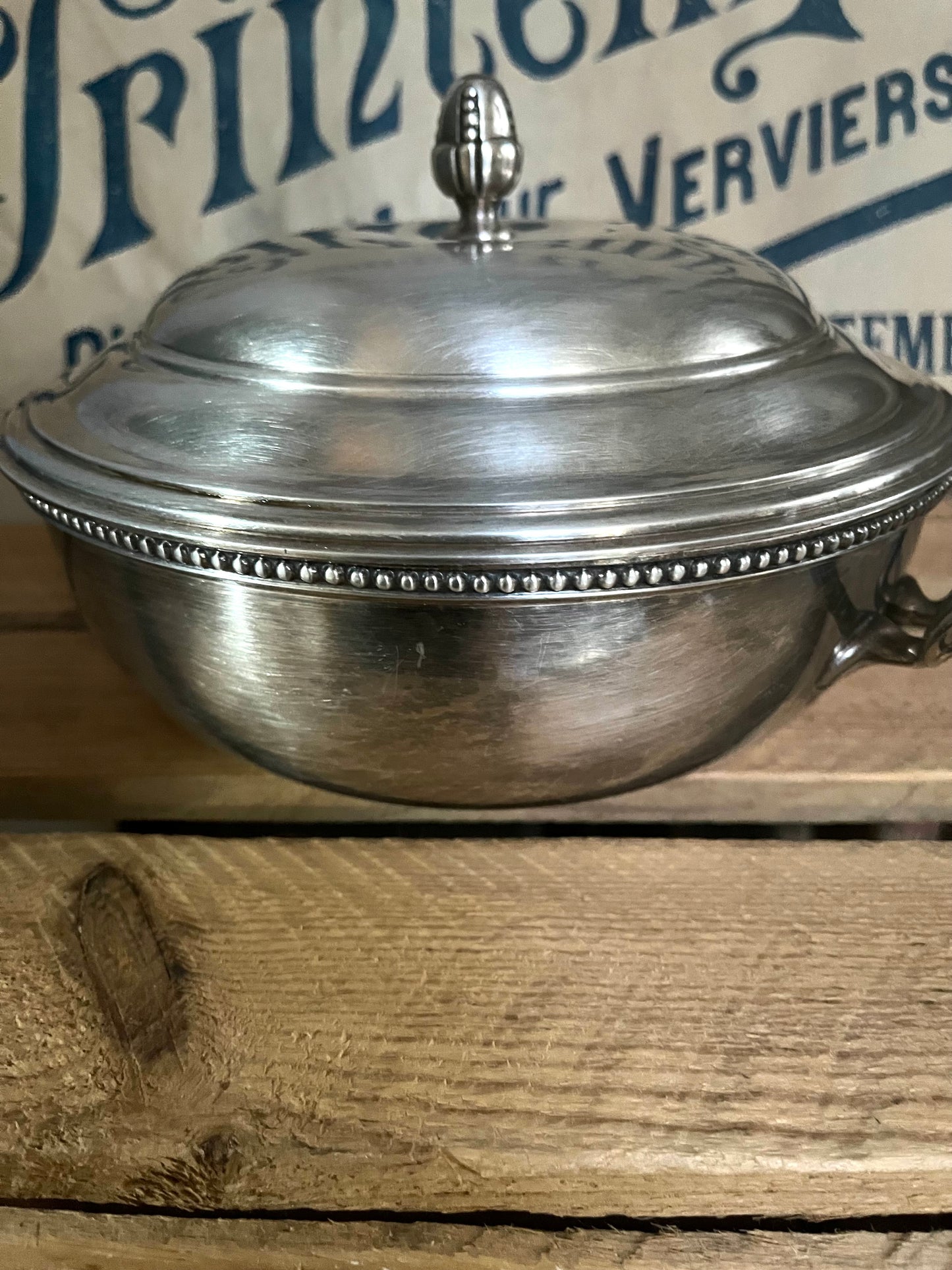 Alte ehrwürdige Terrine, Hotelsilber mit Deckel - 1,4 Kilo