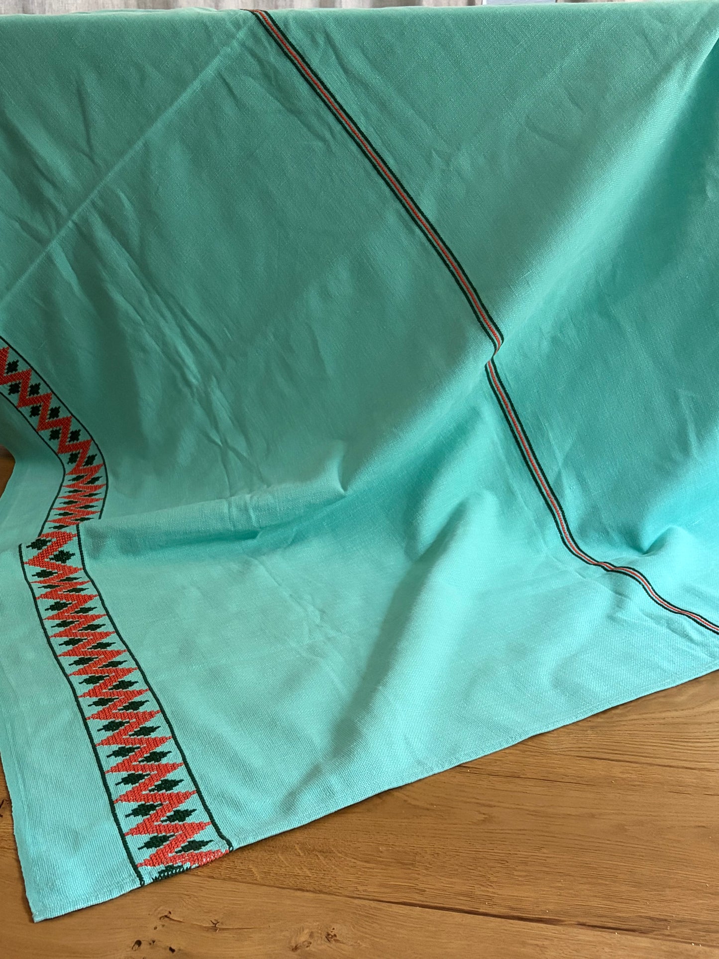 Bestickte Leinen Decke, Frankreich, farbenfroh und groß: 2,15 × 1,3
