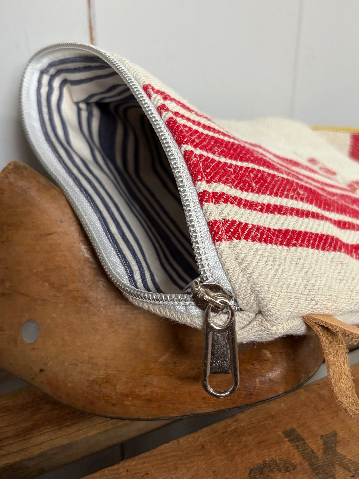 Kosmetiktasche aus altem Leinen - kleiner Shopper