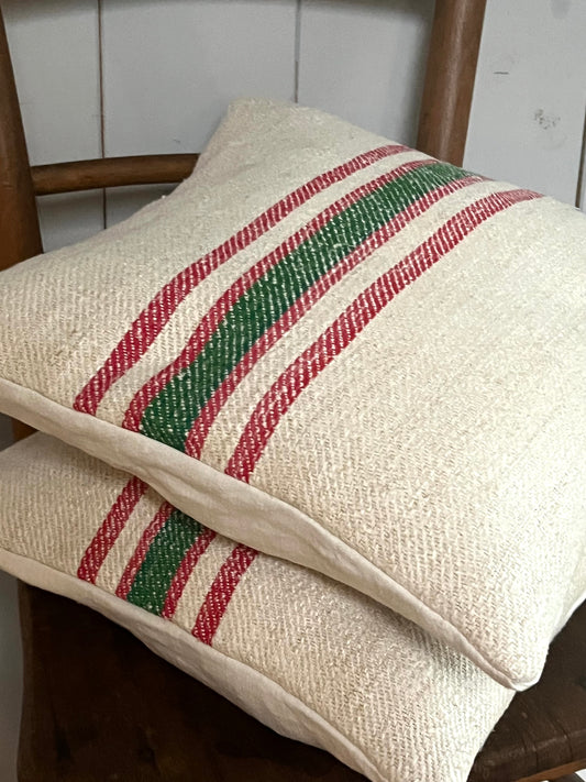 Rot/Grün gestreift: Vintage Kissen aus altem Leinensack 40 x 40