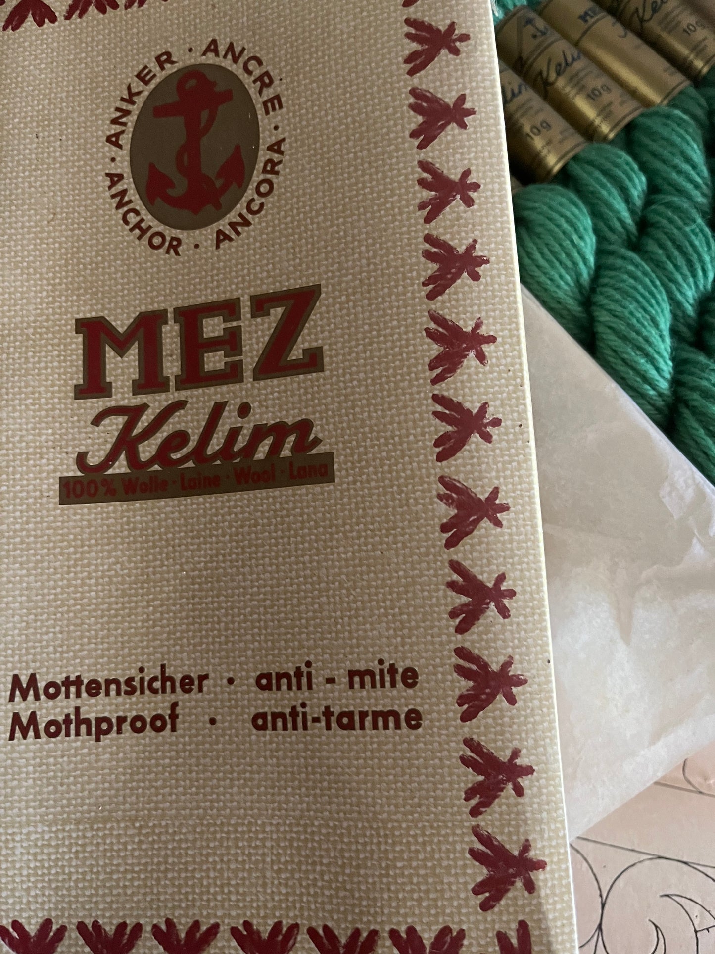 Mez original Karton mit 10 Strängen Teppich Stickgarn Kelim Sanftes Grün