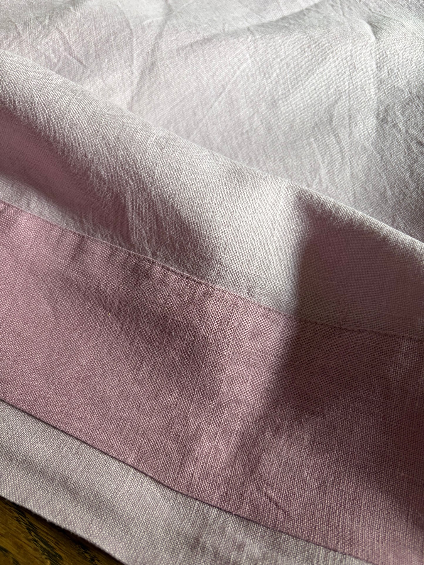 XL Beauty von Gunther Lambert 1,4 Kilo schwere Leinendecke edel und wie neu - Lavendeltöne 2,15 x 1,6