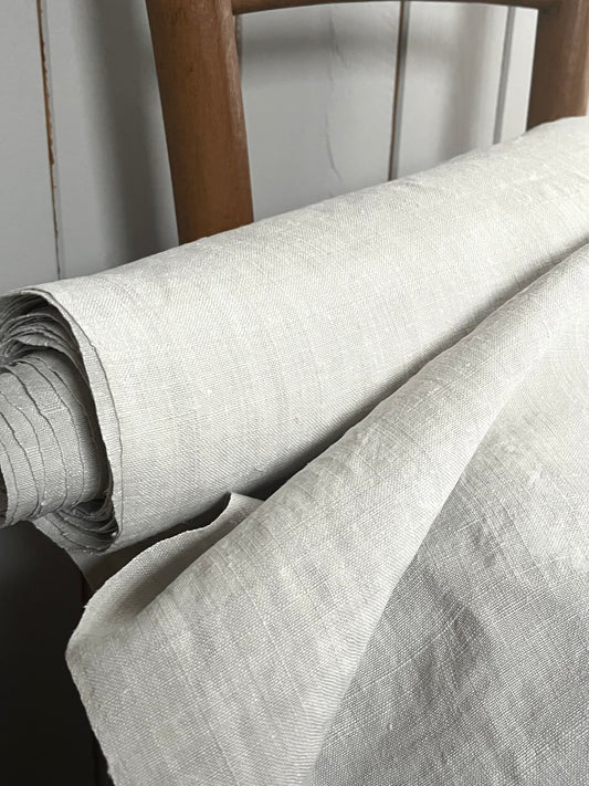 Besondere 8,1 Meter 120 Jahre altes Leinen, kräftiges, handgewebtes Bauernleinen sauber