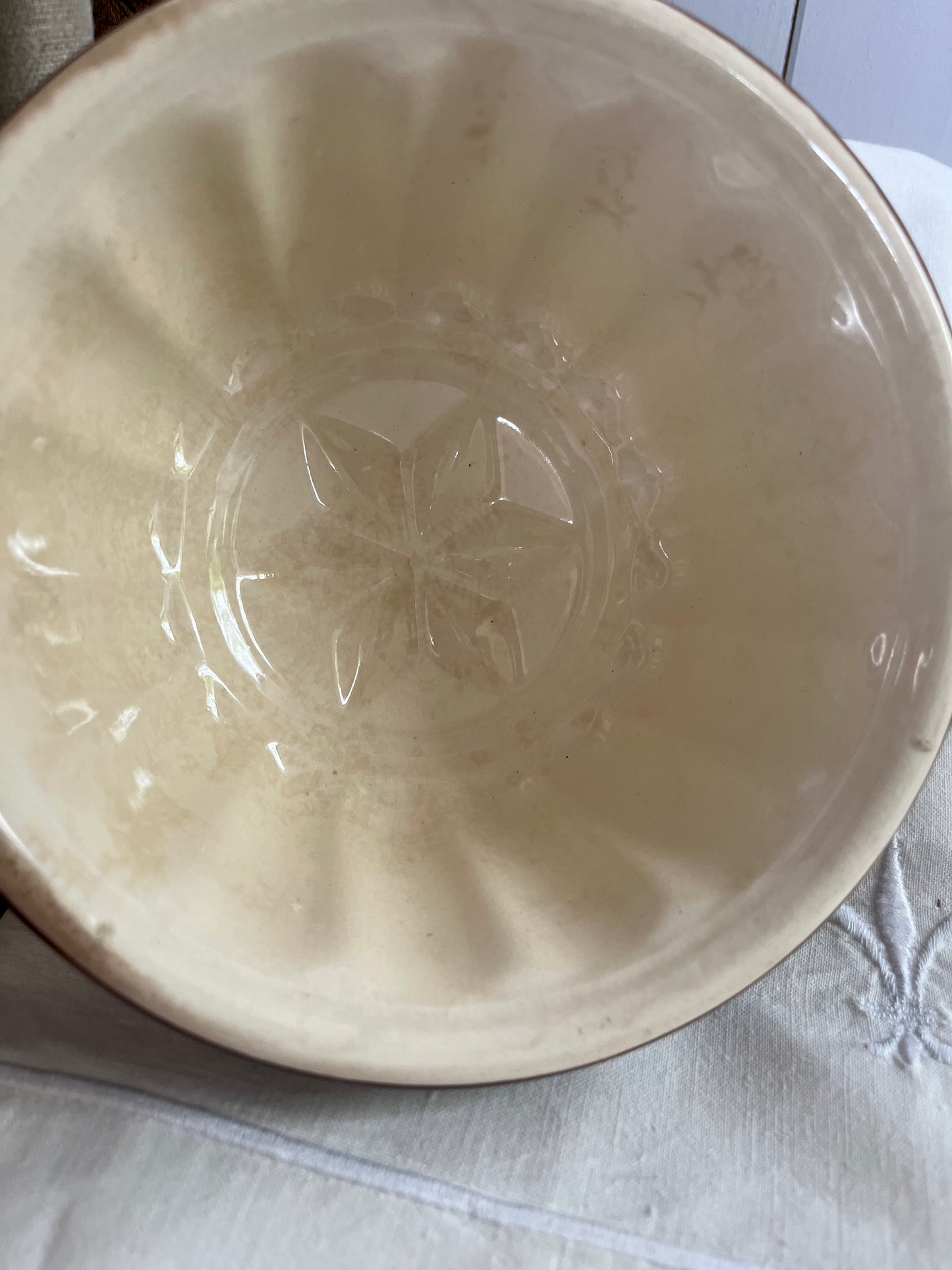 Große und alte Puddingform aus Frankreich