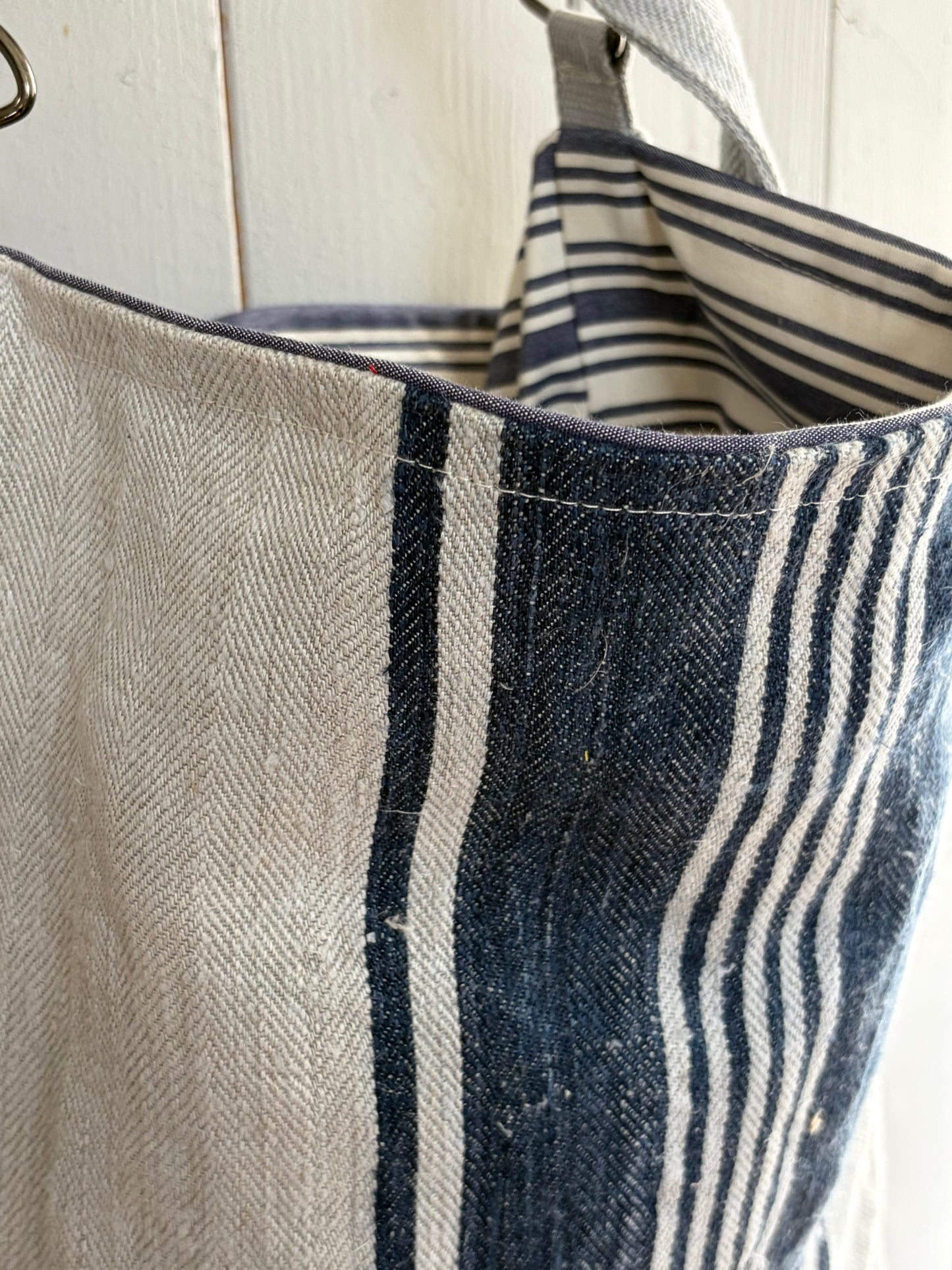 Everyday Tasche aus kräftigem altem Leinensack