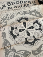 Laden Sie das Bild in den Galerie-Viewer, 1919: über 100 Jahre alte französische Stick Vorlagen: La Broderie Blanche
