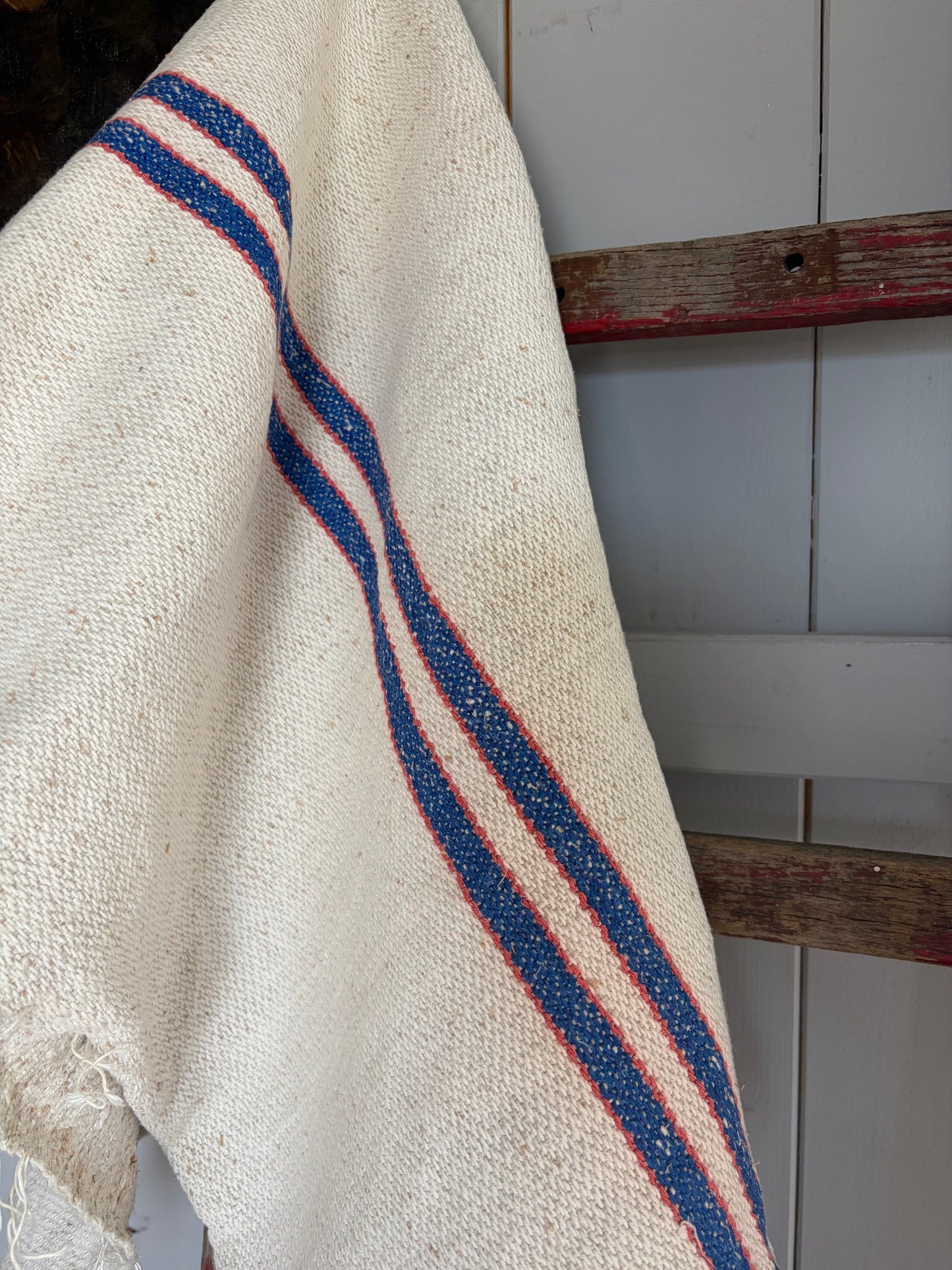 Reststück vom alten Leinensack mit blau/groten Streifen 120 x 45
