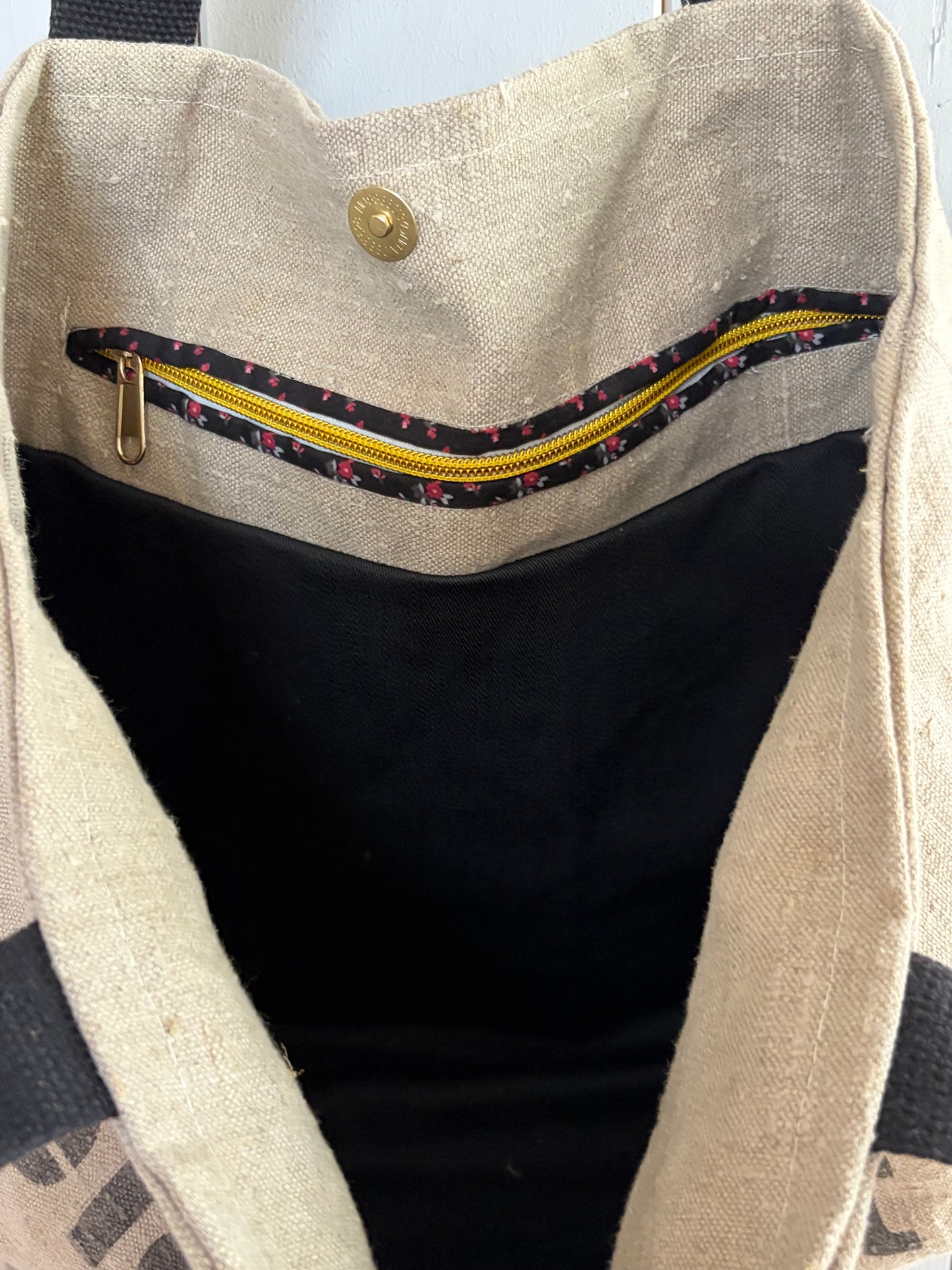 Dutch Bag: Tasche aus kräftigem altem Postsack aus den Niederlanden