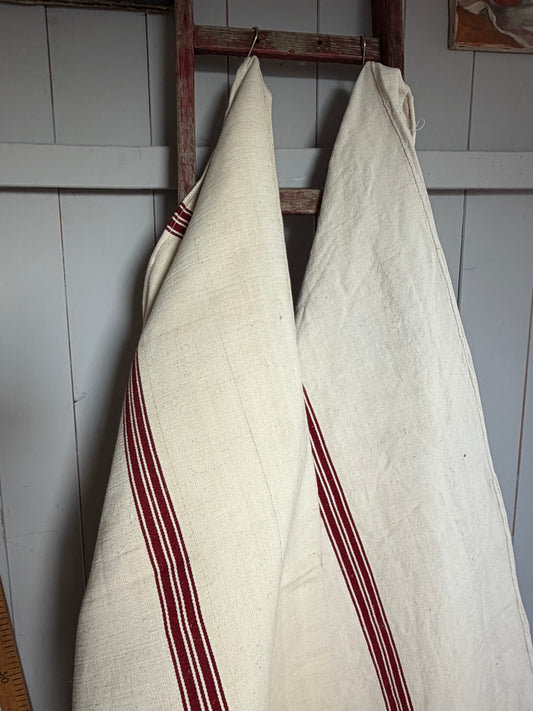 Alter Leinensack mit weinroten Streifen 140 x 55