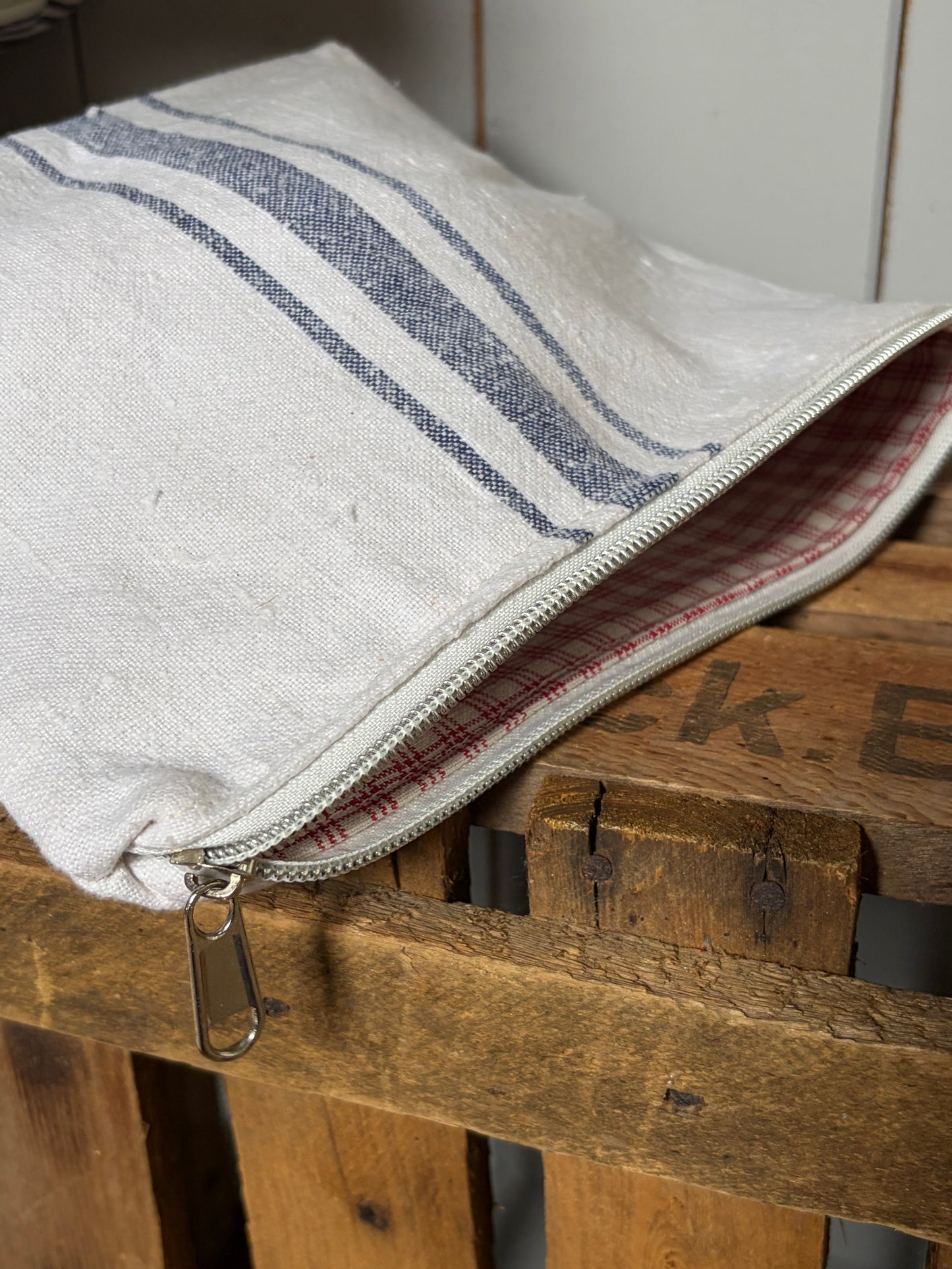 Kosmetiktasche aus altem Leinen - kleiner Shopper