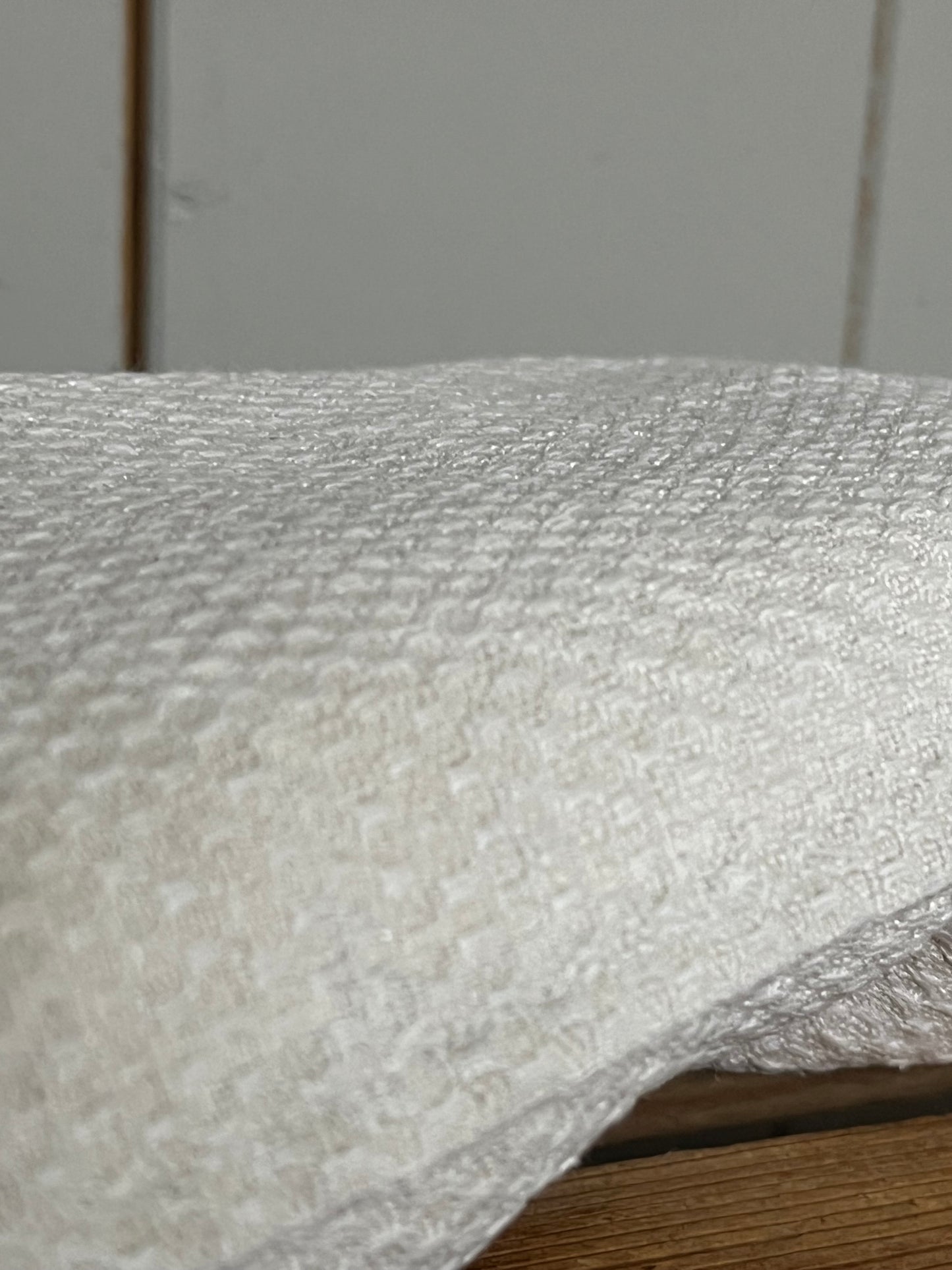 3,15 Meter altes Leinen mit Struktur und Monogramm