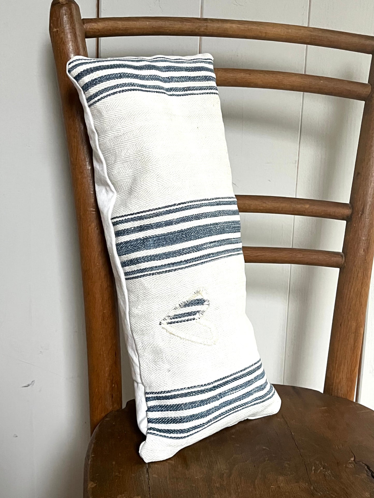 Dinkelkissen für den Nacken: Vintage Kissen aus altem Leinensack 40 x 20