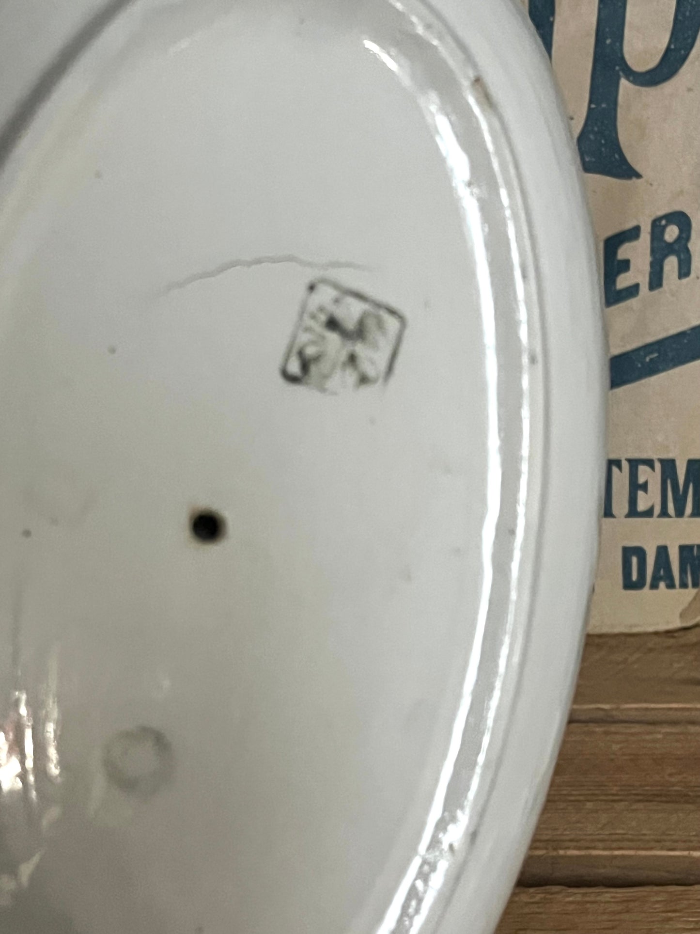 Alte, schwere Sauciere aus Belgien Blau/Weiß