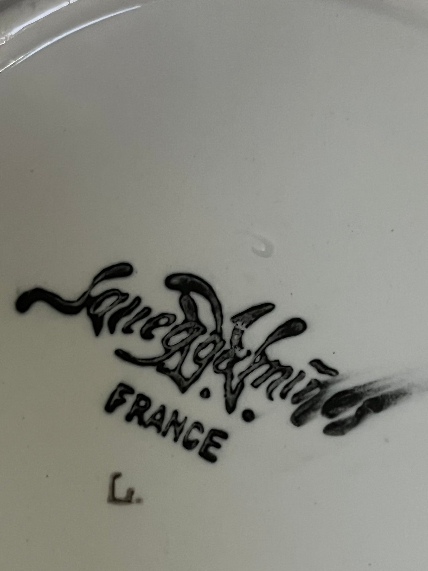 7 alte und seltene Dessert Schalen kleine Teller Frankreich Sarreguemines