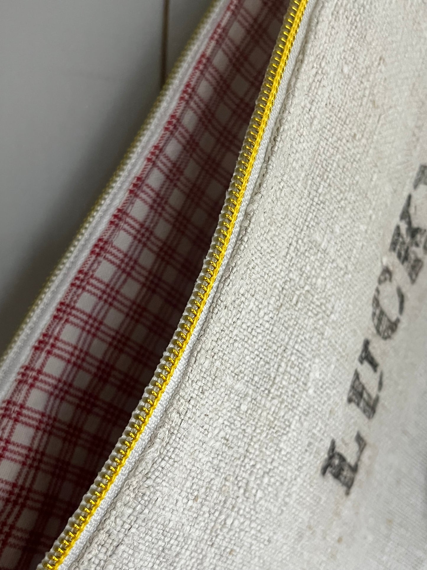 Lucky Bag: Kosmetiktasche aus altem Leinen - kleiner Shopper