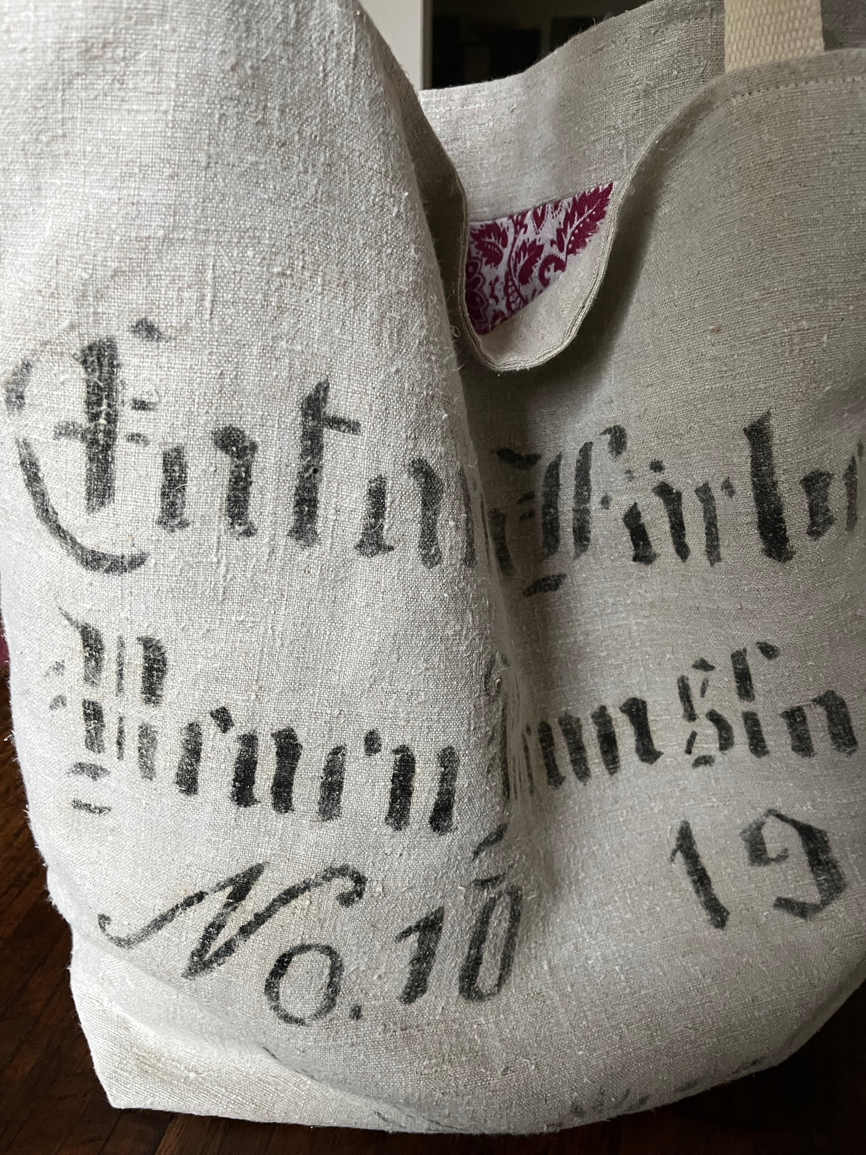 Wendetasche: Großer Shopper Tasche aus altem Leinensack mit Aufschrift
