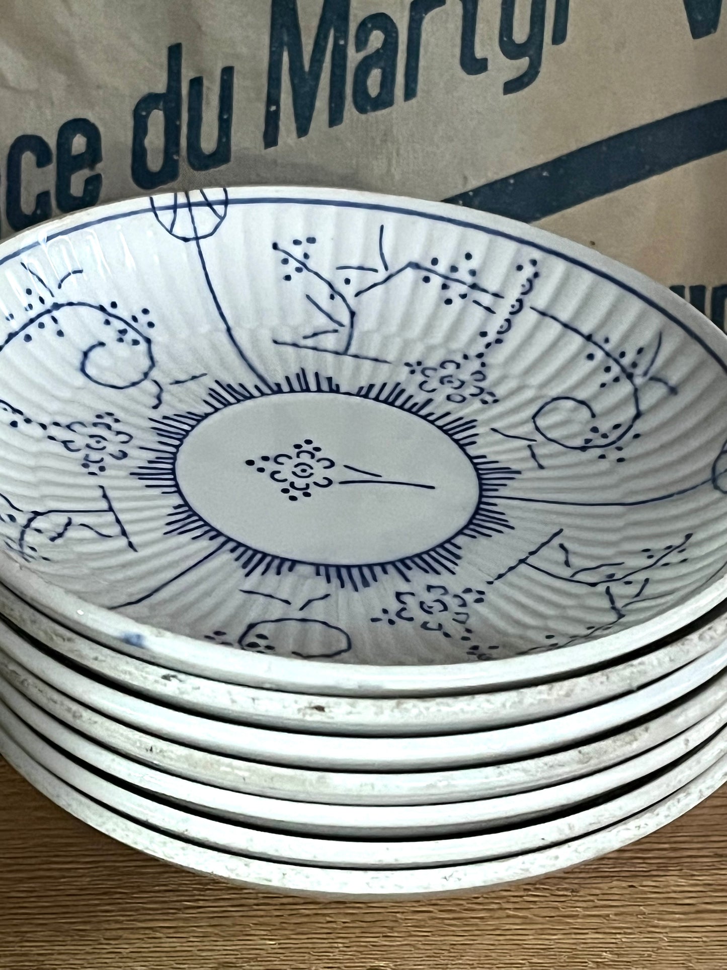 7 alte und seltene Dessert Schalen kleine Teller Frankreich Sarreguemines