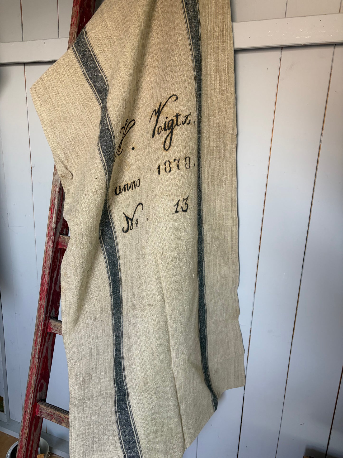 Rarität von 1878: sehr großer Leinensack mit blauen Streifen und original Aufschrift 150 x 65