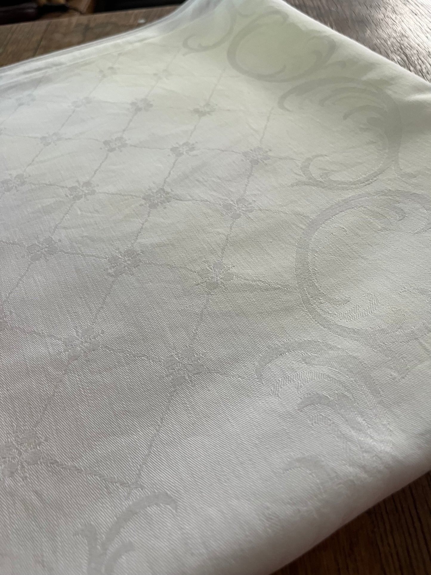 Klassische Damastdecke 160 × 135