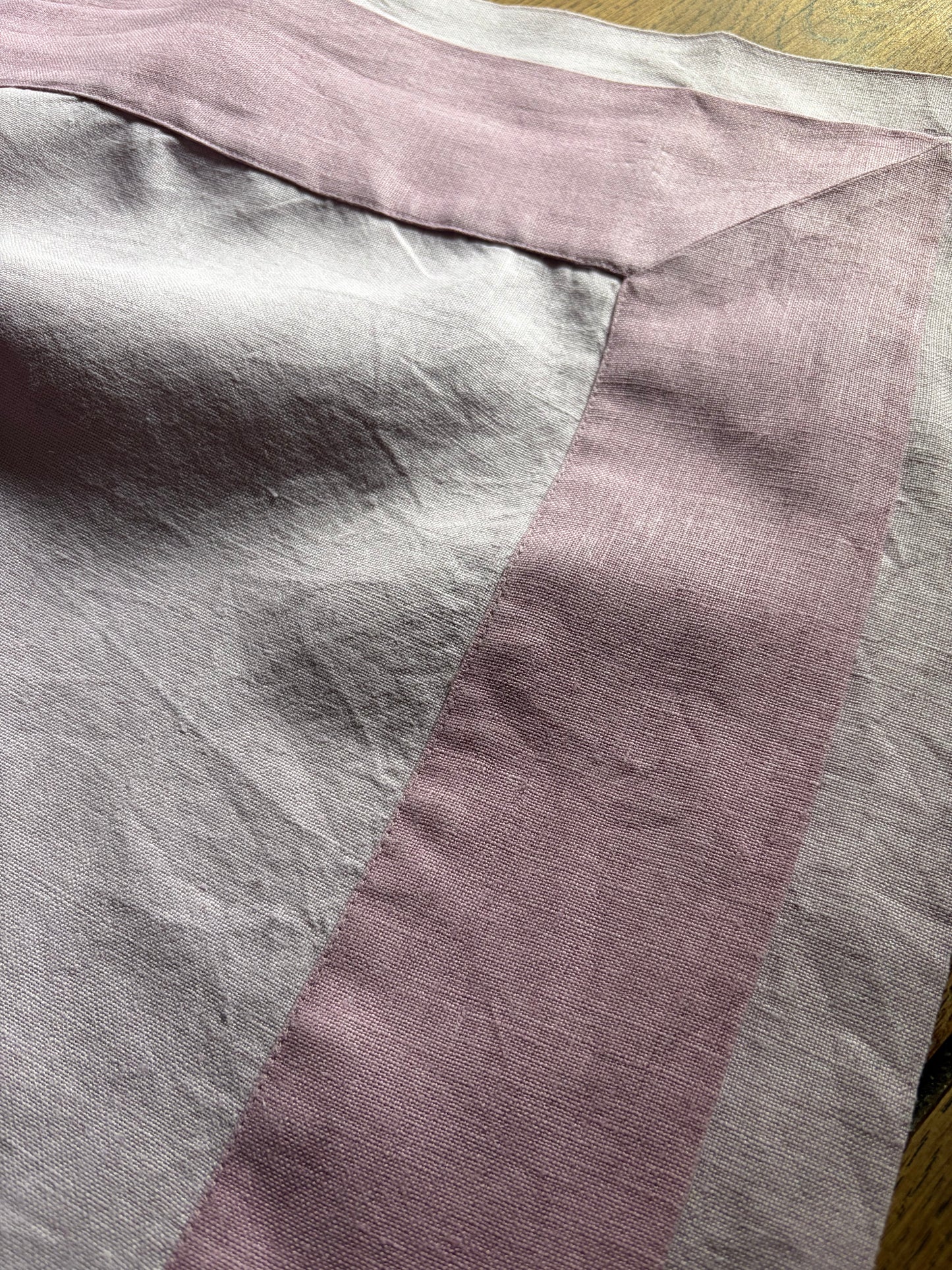 XL Beauty von Gunther Lambert 1,4 Kilo schwere Leinendecke edel und wie neu - Lavendeltöne 2,15 x 1,6