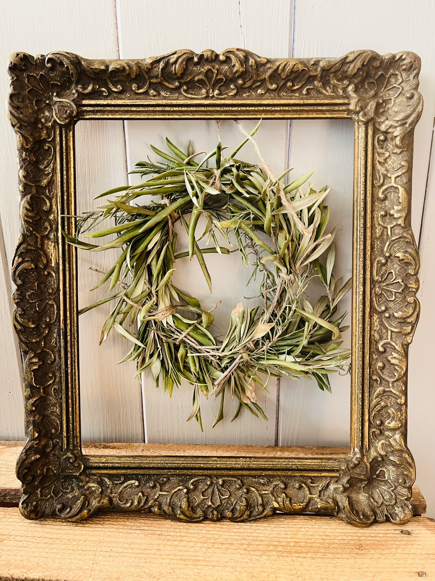 Besonders schöner, antiker Stuckrahmen in top Zustand