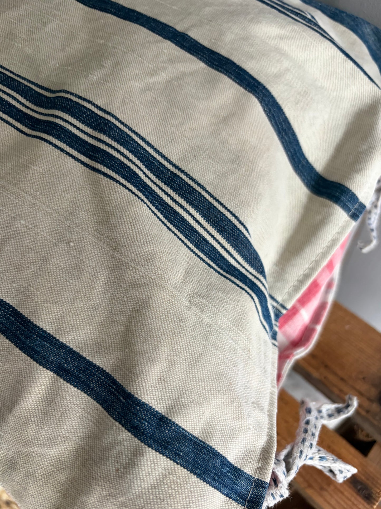 Großer Kissenbezug Leinen blau gestreift mit Hotelverschluss 60 x 40