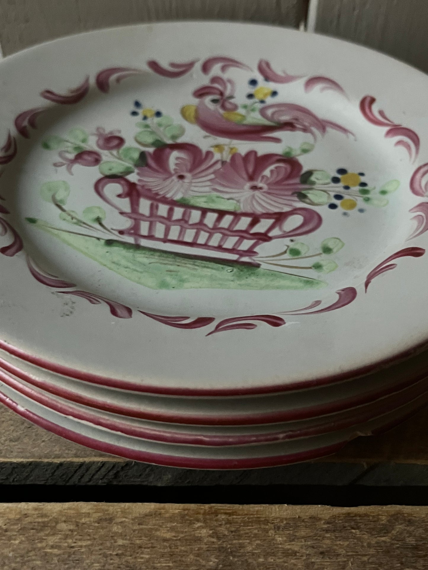 3 antike Fayence Teller Strassbourg mit Hahn und Patina