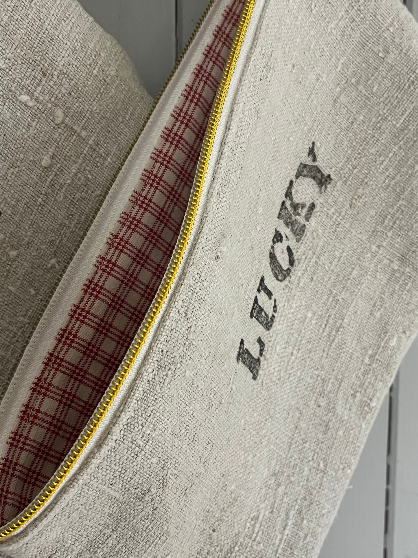 Lucky Bag: Kosmetiktasche aus altem Leinen - kleiner Shopper