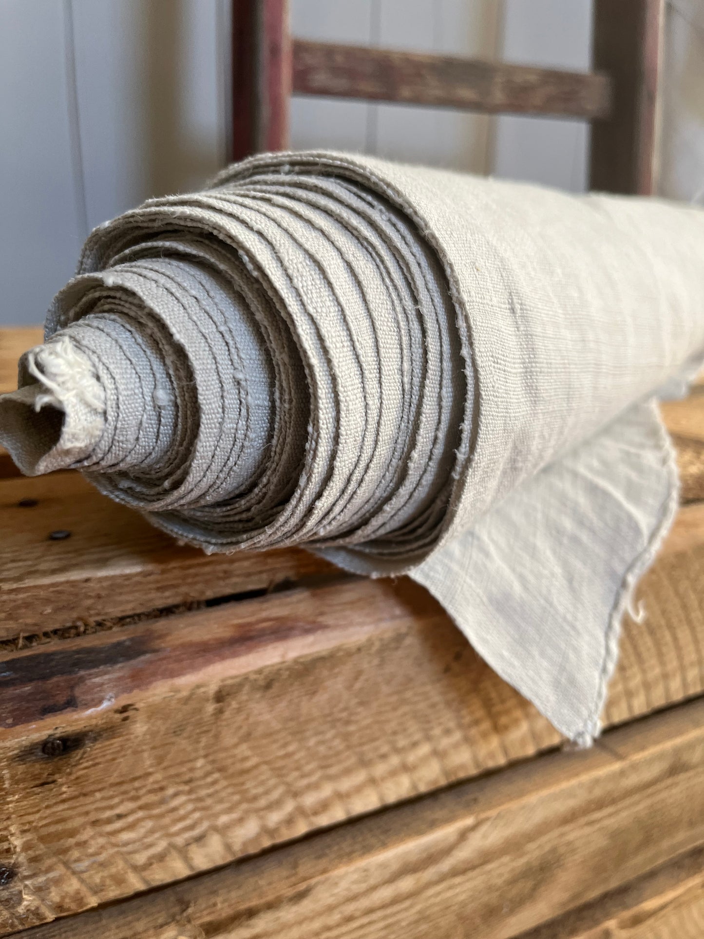 Besondere 8 Meter 120 Jahre altes Leinen, kräftiges, handgewebtes Bauernleinen sauber