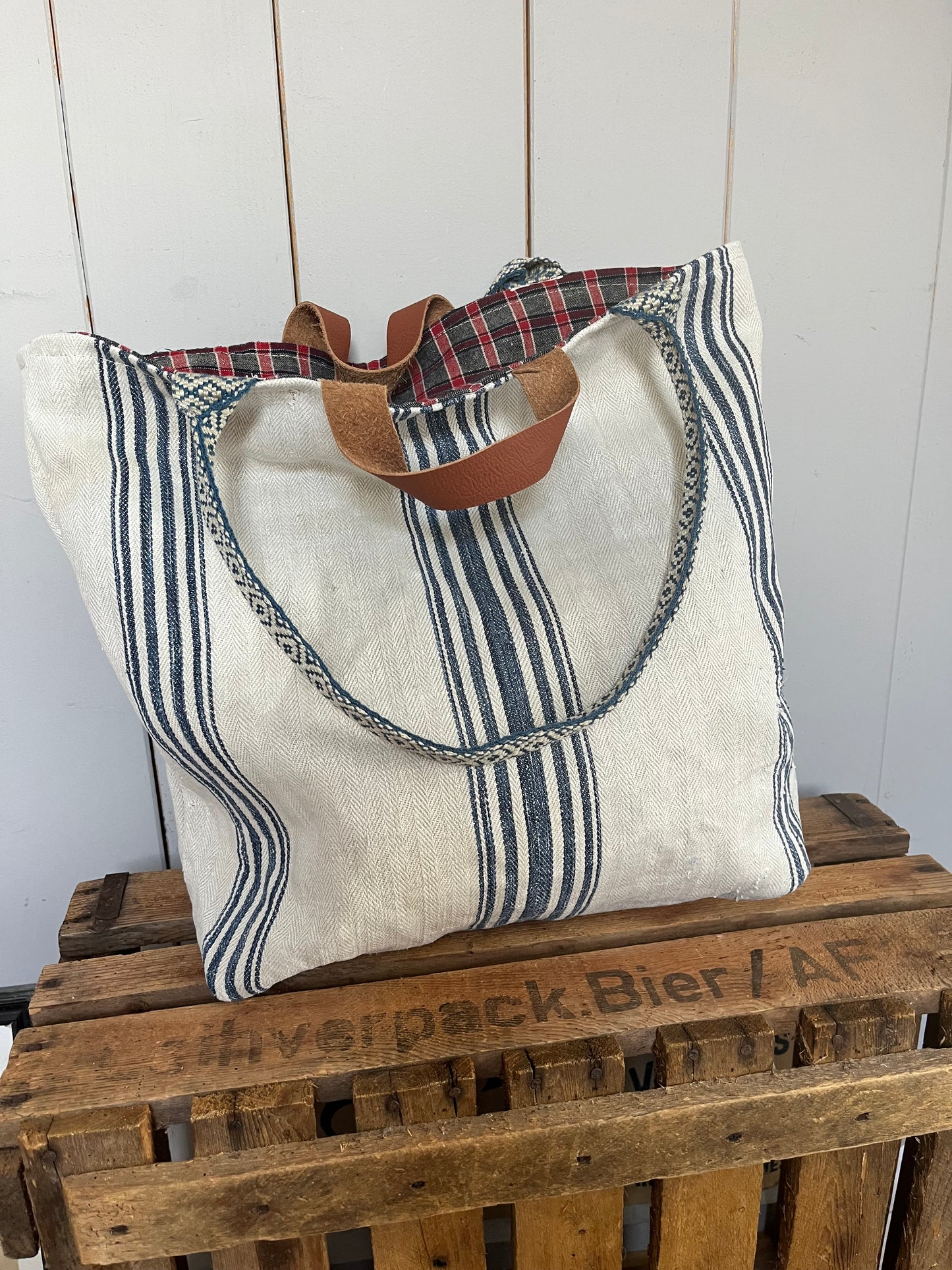 1904: Große Tasche Shopper mit Streifen aus Kornsack