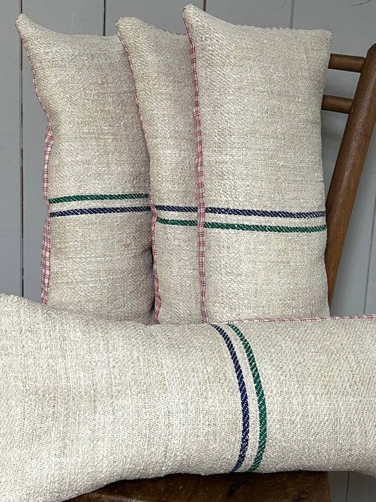 Dinkelkissen für den Nacken: Vintage Kissen aus altem Leinensack 45 x 25