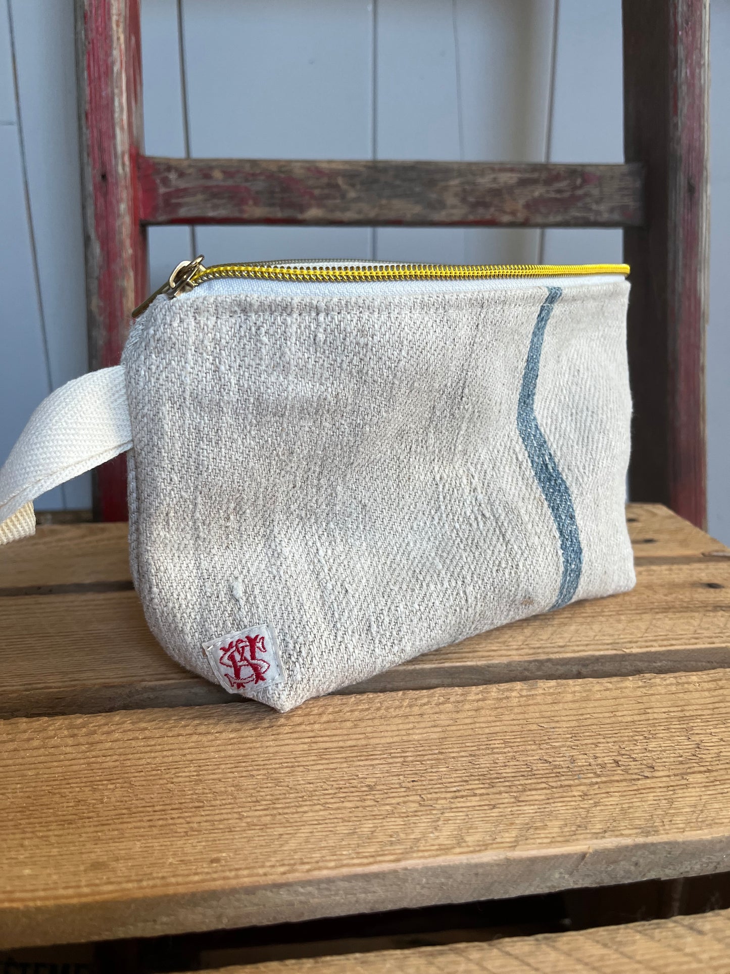 Kosmetiktasche aus altem Leinen - kleiner Shopper