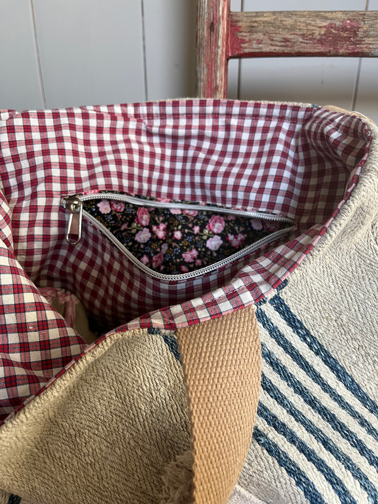 Stripes: große Tasche aus kräftigem altem Leinensack