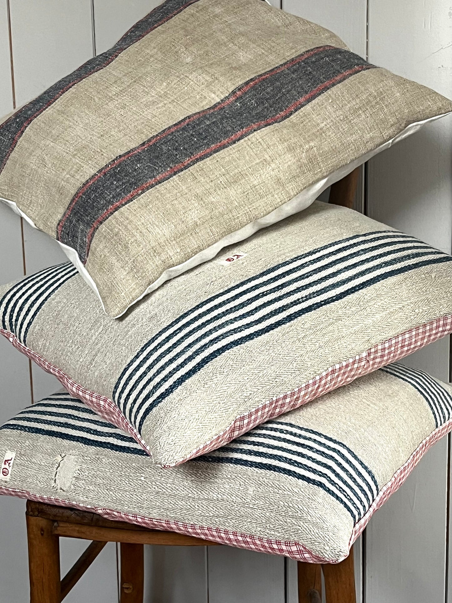 Großes Kissen antikes Leinen mit Streifen 50 x 50