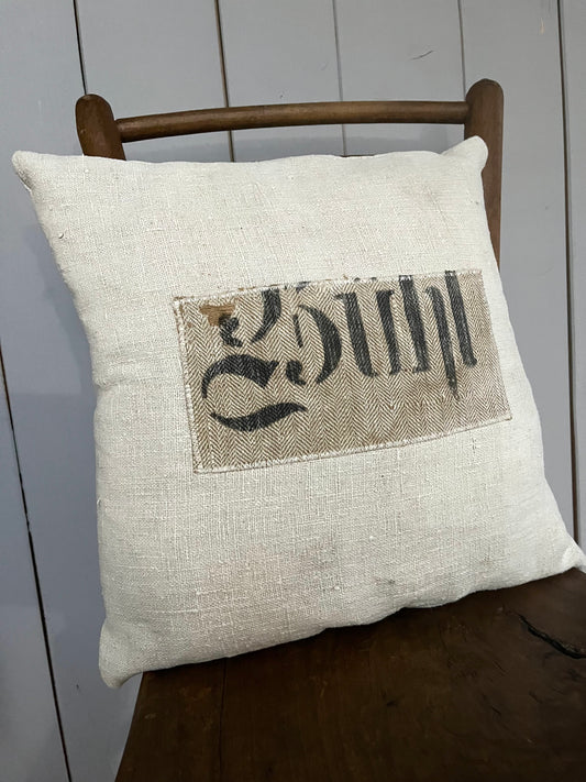 Very vintage Kissen aus antikem Leinen mit Aufschrift 40 × 40