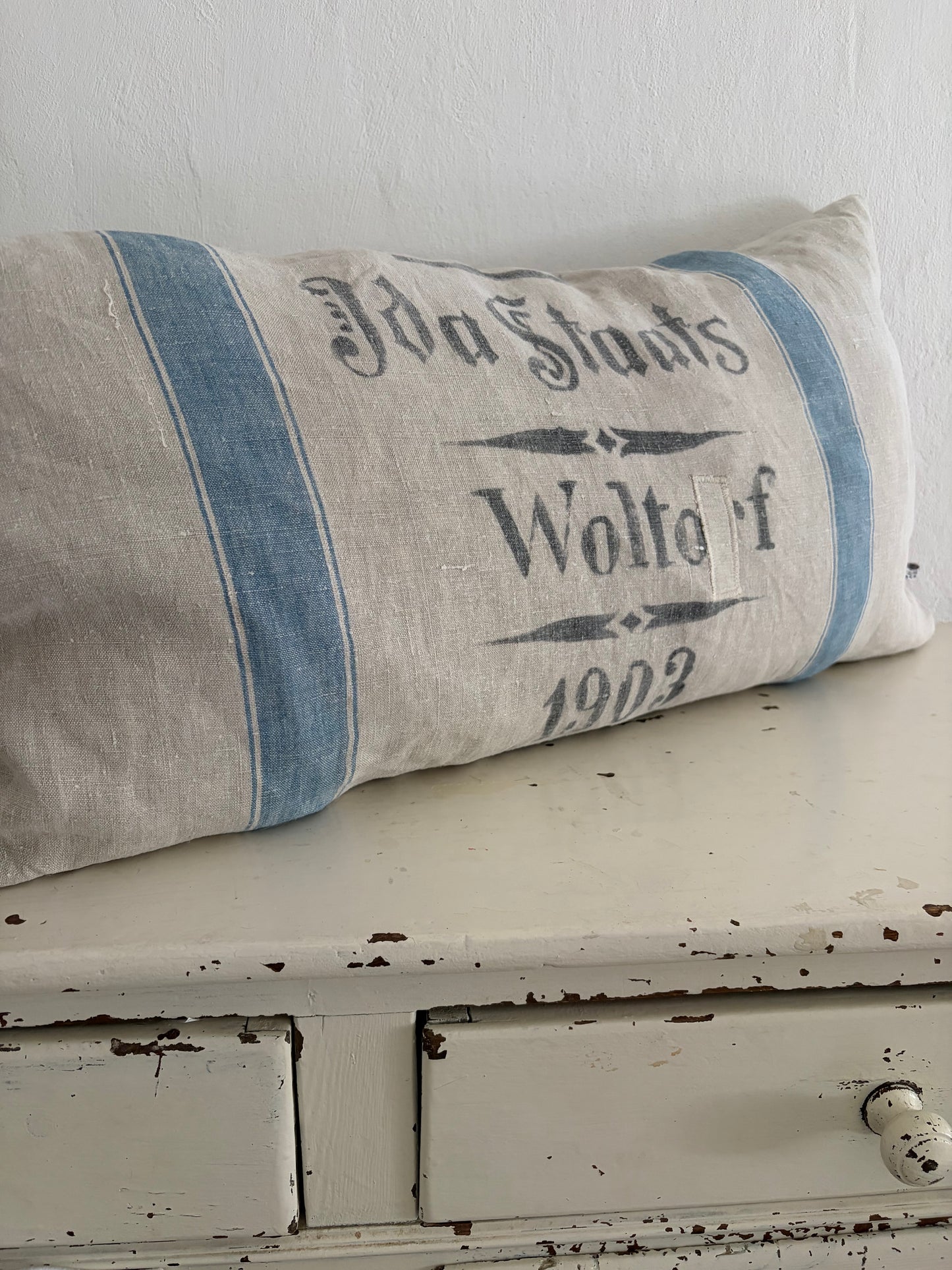 XL Vintage Kissenbezug aus altem Leinensack mit original Aufschrift 70 x 40