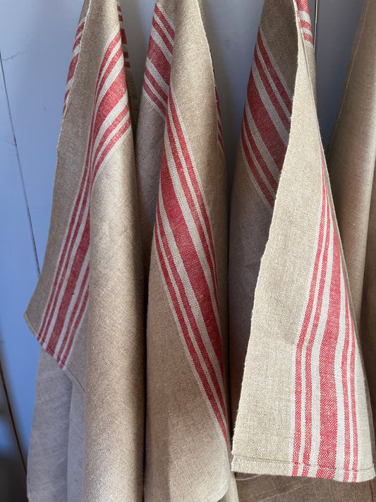 XL Leinentuch mit extra breiten rot/weißen Streifen