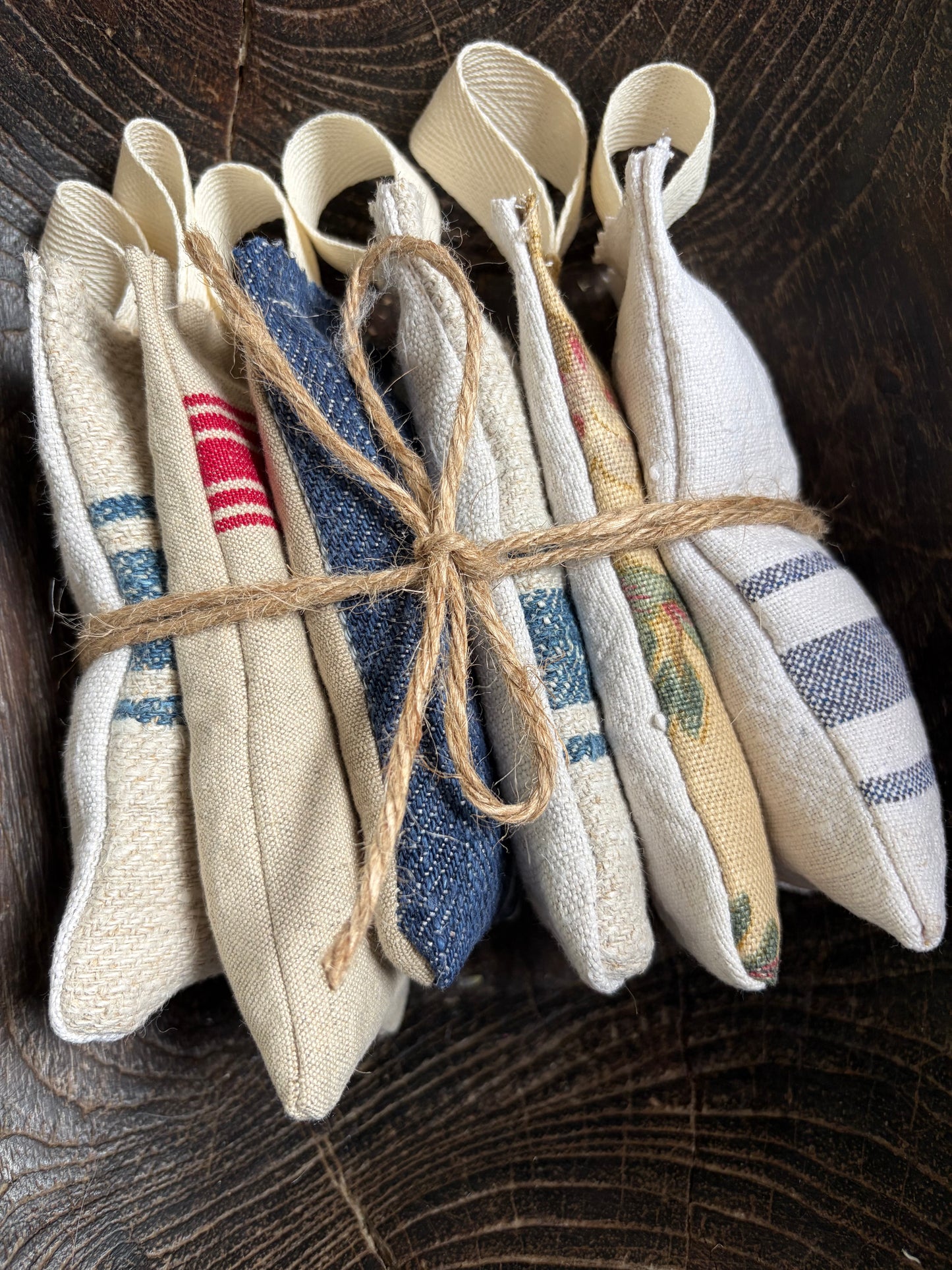 Großes Paket: 6 Duftkissen in vintage Leinen