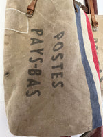 Charger l&#39;image dans la galerie, Dutch Postbag: Shopper aus einem alten niederländischen Postsack mit Aufschrift
