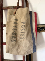 Carica l&#39;immagine nel visualizzatore di Gallery, Dutch Postbag: Shopper aus einem alten niederländischen Postsack mit Aufschrift
