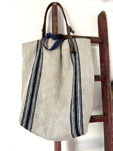 No. 31: Shopper aus einem alten Leinensack mit Aufschrift
