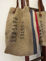 Load image into Gallery viewer, Dutch Postbag: Shopper aus einem alten niederländischen Postsack mit Aufschrift
