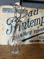 Laden Sie das Bild in den Galerie-Viewer, Biedermeierzeit - französische Ölkaraffe mit Olivenschliff, Henkel
